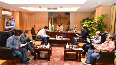 محافظ الفيوم يوجه بسرعة البدء في أعمال الرصف والصيانة ورفع كفاءة الطرق