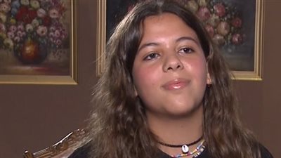 بعد نشره.. حفيدة عادل إمام تكشف سر حذف فيديو تقليد الزعيم في مدرسة المشاغبين