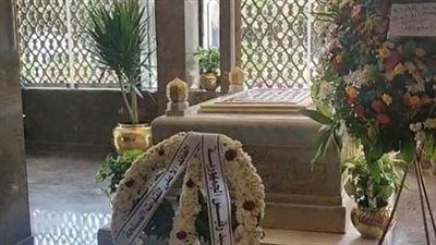 توافد الزائرين على ضريح الرئيس الراحل جمال عبد الناصر.. وأسرته تحيي الذكرى الـ 51 لوفاته