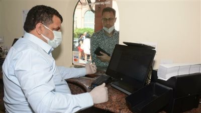 بعد تشغيل البوابات الإلكترونية.. مدير المتحف المصري: إيقاف بيع التذاكر الورقية نهائيا 