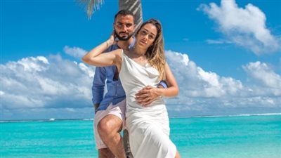 محمد الشرنوبي يحتفل بعيد ميلاد زوجته: انزل يا جميل على الساحة