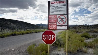 مقر الكائنات الفضائية أم مجرد قاعدة سرية.. المنطقة 51 الأكثر غموضًا في العالم