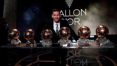 كيف كان الموسم الأخير الذي أقيم فيه حفل الكرة الذهبية؟