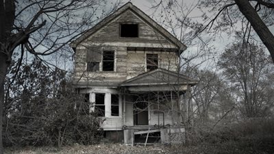 منازل خاوية وضيوف لا يمكن رؤيتهم.. قصص فتيات تعاملن مع الجن بين الوهم والحقيقة | تفاصيل