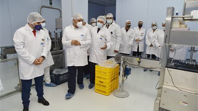 هيئة الدواء المصرية تفتتح مركزًا دوائيًا في أوغندا