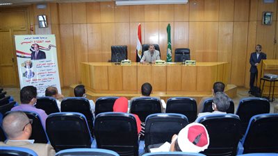 سكرتير عام المنيا يتابع جهود وحدة السكان ويناقش الخطط المستقبلية مع الجهات الشريكة