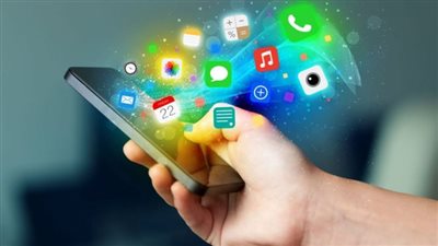 وسائل التواصل الاجتماعي أصبحت ضرورية كالكهرباء | دراسة