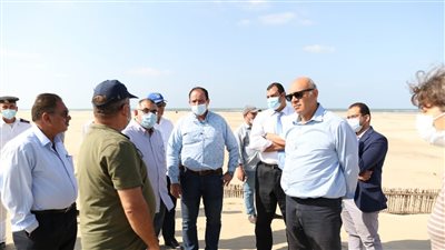 الري تستعرض تجربتها في حماية الشواطئ وتأهيل الترع | صور 