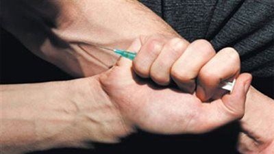 جرعة مخدرات زائدة.. تفاصيل مصرع شابين بـ القاهرة الجديدة 