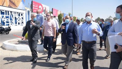 العناني يوجه بالالتزام بالهوية البصرية في كافة مشروعات الأقصر لإضفاء هوية موحدة للمدينة