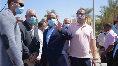 وزير التنمية المحلية يشدد على تحقيق التنسيق الحضاري لمباني الأقصر وتطويرها بصورة كاملة