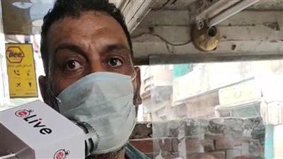 أبو كريم صاحب مطعم كشري الغلابة: لو حد جه ومش معاه فلوس بنديله ياكل