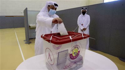القطريون ينتخبون أعضاء مجلس الشورى لأول مرة في تاريخ الدولة