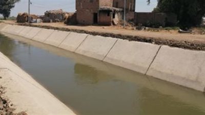الري: تبطين 1350 مترًا من الترع والمساقي بالمنيا