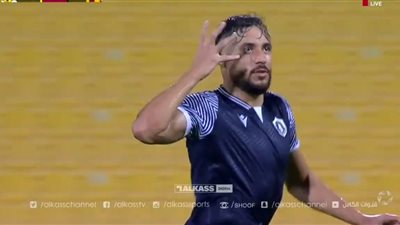 شاهد.. يوسف البلايلي يسجل هدفا خياليا في شباك الغرافة بـ الدوري القطري