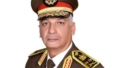 وزير الدفاع يلتقي بمقاتلي الجيش الثاني الميداني والمنطقة الغربية العسكرية