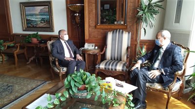 وزير الري: تنفيذ مشروع تأهيل تبطين الترع شمل 1000 كيلومتر بالقليوبية