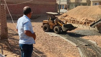 بدء إنشاء مدرسة ووحدة صحية بمركز أشمون ضمن مشروعات حياة كريمة 