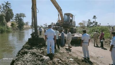 تنفيذًا لتوجيهات السيسي.. حملة بالفيوم لإزالة التعديات على بحرالغرق | صور