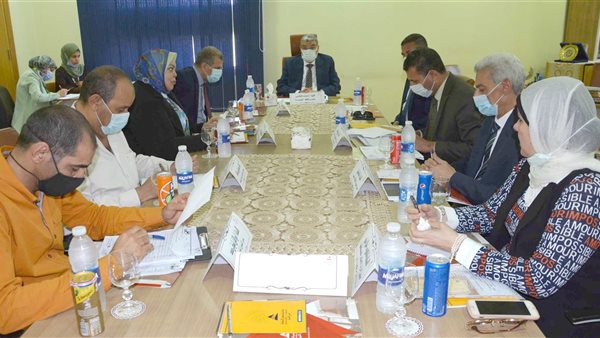 محافظ المنيا يترأس