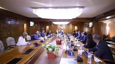 وزير التعليم العالي يعقد اجتماعًا للتعاون في تدريب المتخصصين في السكك الحديدية