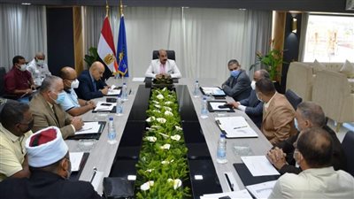 بعد زيادة معدلات الإصابة بكورونا.. اجتماع خلية الأزمة برئاسة محافظ أسوان