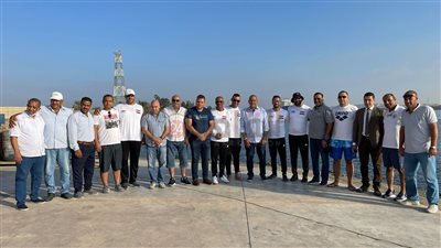 انطلاق فعاليات سباحة الباروكي داخل مجرى قناة السويس احتفالا بنصر أكتوبر| صور