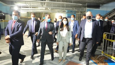 وزيرة التعاون الدولي تتفقد محطة مترو ماسبيرو بمشاركة مسؤول مفوضية الاتحاد الأوروبي