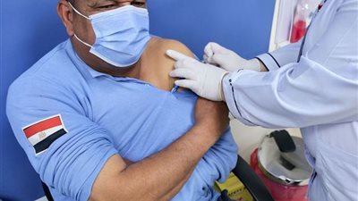ما موقف الموظفين الرافضين لتلقي لقاح فيروس كورونا؟