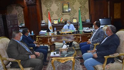 تنفيذا لـ توجيهات السيسي.. اجتماع تنسيقي في المنيا بشأن إزالة كافة التعديات على مجرى النيل