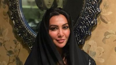 بالحجاب والعباءة السوداء.. ميرهان حسين في أحدث ظهور لها بالسعودية