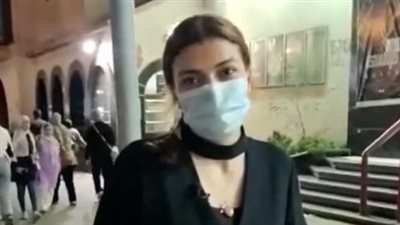 روبا بائعة مشغولات يدوية ترجمت هوايتها إلى مشروع صغير