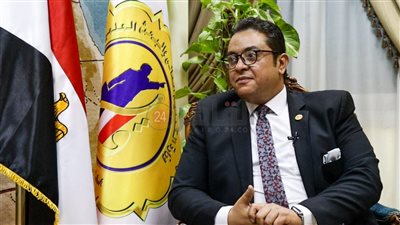 مدير معهد إعداد القادة يكشف تفاصيل تنظيم مهرجان الحرف الشعبية بالجامعات المصرية