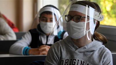 لصعوبة تطعيمهم.. الصحة: الأطفال لا يملكون إلا الإجراءات الاحترازية لمواجهة كورونا