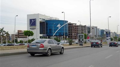 تحويلات مرورية بمحور التسعين الجنوبي بسبب الأمطار المتوقعة 