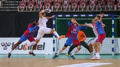 بعد أداء مشرف.. الزمالك يخسر أمام برشلونة 36-32 بمونديال الأندية لكرة اليد | صور