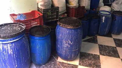 قلدوا ماركات عالمية.. ضبط 3 مصانع عشوائية دون ترخيص بـ الغربية