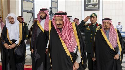 عائلة آل سعود تحتل المرتبة الخامسة ضمن أغنى 10 عائلات في العالم