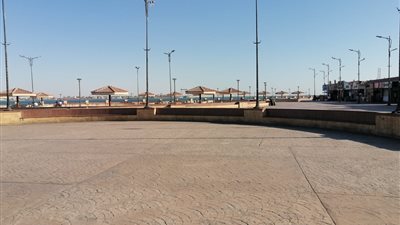 تزامنا مع احتفالات أكتوبر.. إقبال ضعيف من المواطنين على كورنيش السويس