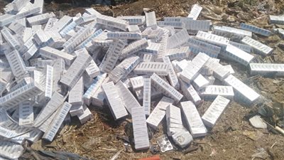 القصة الكاملة لواقعة العثور على لقاحات كورونا داخل ترعة بالمنيا | صور