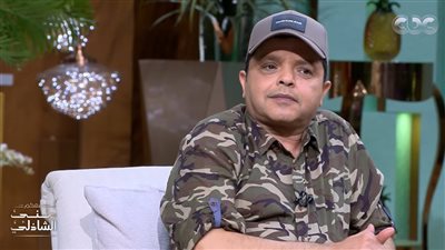 محمد هنيدي: اتنصب عليا بسبب تلميع جزمتي