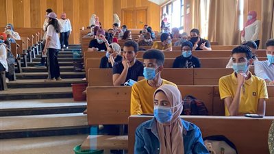 علوم عين شمس تستقبل طلابها الجدد استعدادًا للعام الدراسي الجديد