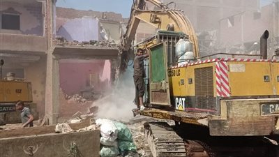 محافظة القاهرة: تنفيذ 70% من أعمال الإزالة بعزبة أبوقرن ونقل 2233 أسرة