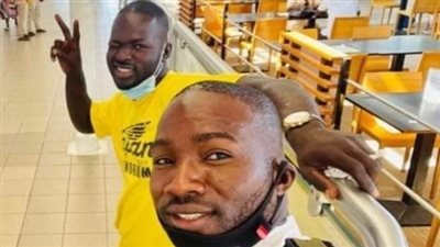 وصول رزاق سيسيه إلي القاهرة للانضمام للزمالك