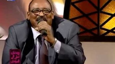 اشتهر بـ بلوم الغرب وقدم أكثر من 300 أغنية.. معلومات عن الراحل عبد الرحمن عبد الله