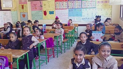 محافظ أسيوط: لجان متابعة وجولات مستمرة للقيادات ومسئولى التعليم على المدارس|صور