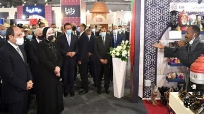 رسمت الضحكة على وجه الرئيس.. بائع الطفاية دي يروي كواليس لقائه بالسيسي