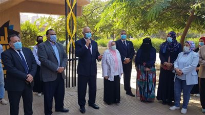 رئيس جامعة بنها: كواشف حرارية وتطبيق الإجراءات الاحترازية والوقائية للطلاب بجميع الكليات 