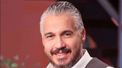 أحمد عليوة يواصل تقديم حلقات الموسم الثاني من توب تريندنج