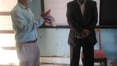 رئيس مدينة سنورس بالفيوم يتفقد المدارس ويشدد على تطبيق الإجراءات الاحترازية | صور